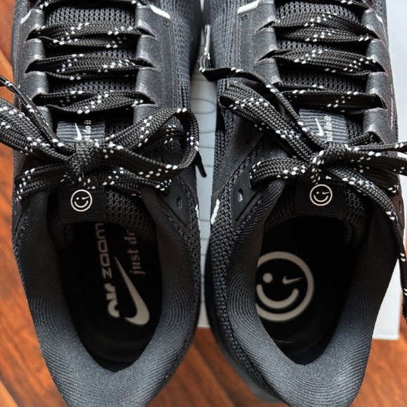 BNIB Nike Pegasus 40 running shoe women's 9 black white - Picture 6 of 6